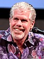 Ron Perlman interpreta Clarence "Clay" Morrow