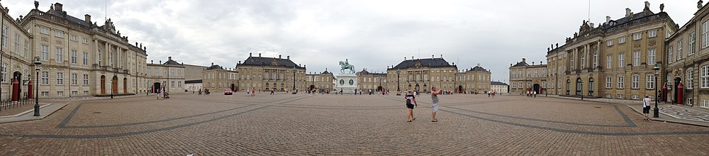 Panoramafoto van Amalienborg (juli 2013)