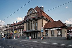 Empfangsgebäude