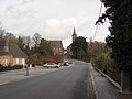 De Pastorieberg met kerk (1863) en pastorie.