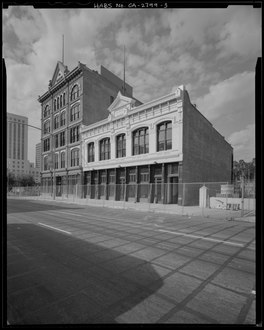 Vickrey-Brunswig Building and Plaza House