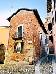 Torre in der Via Pessani.