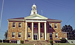 Winston County courthouse in Double Springs