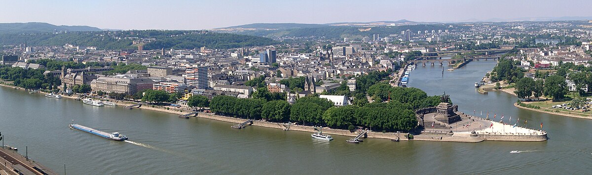 Panoramatická fotografia mesta Koblenz