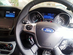 3rd_generation_Ford_Focus_interior