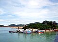 Bateaux de surveillance sur le littoral.