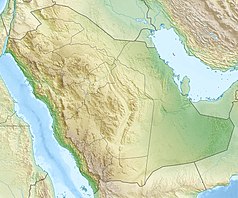 Mapa konturowa Arabii Saudyjskiej, po lewej znajduje się punkt z opisem „miejsce bitwy”