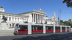 Wien_Linie_D_Parlament_a.jpg