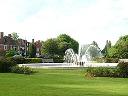 Parkway Fountain i Welwyn Garden City.