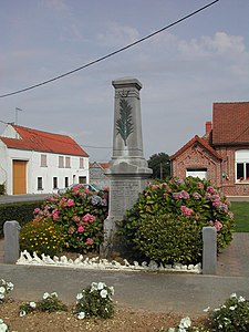 Le monument aux morts.