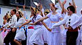 Le cercle celtique Krollerion Mourieg à la Fête des Fleurs d'Ajonc de Pont-Aven (en 2012).