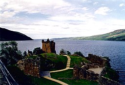 Urquhart Castle vid Loch Ness.