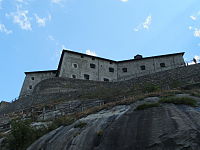 Fort Bard is 80m above the bottom of the gorge and the Dora Baltea river