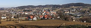 Blick von Westen vom Raningberg aus auf den Ort Gnas