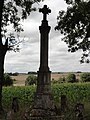 Landschaft und Wegkreuz bei Lavallée