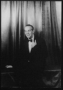 Raymond Massey en una fotografía de Carl van Vechten.