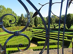 Vue sur le labyrinthe en buis.