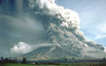 Erupcion dau Mont Mayon en 1984.