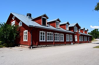 Lägerhydda i Gräsvik.