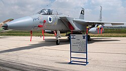 Izraeli F–15 Eagle vadászbombázó, szárnyai alatt Python 3 légiharc-rakétákkal