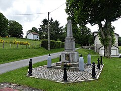 Le monument aux morts.