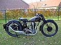 Velocette KSS 350 cc wegracer uit 1933 (let op de prachtige "Brooklands Can").