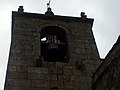 Campanario e campá na Igrexa de Santo Estevo de Allariz.