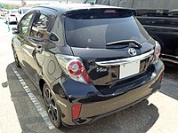 2014 facelift: Vitz RS 5-door (Japan)