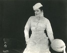 Valeska Suratt (1916)