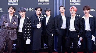 BTS_on_the_Billboard_Music_Awards_red_carpet,_1_May_2019