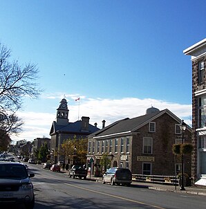 Gore Street mit dem historischen Rathaus