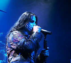 Shagrath esiintymässä Dimmu Borgirin kanssa Pariisissa 4. lokakuuta 2007.