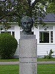 Grundaren Valdemar Dahlgrens byst