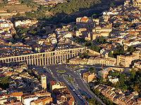 Altstadt von Segovia mit Aquädukt