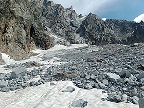 Vue du glacier Rond sous l'arête des Cosmiques.