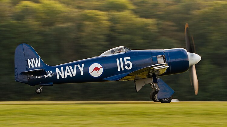 Британский истребитель Hawker Sea Fury FB 10