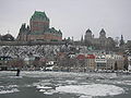 rigardo de la urbo, maldekstre la Château Frontenac