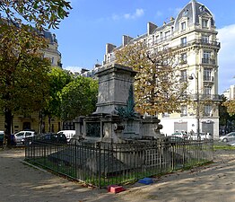 Monument à Raspail, dans le square Jacques-Antoine.