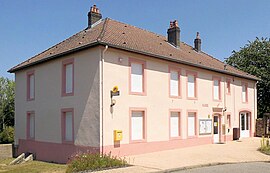 The town hall in Hennezel