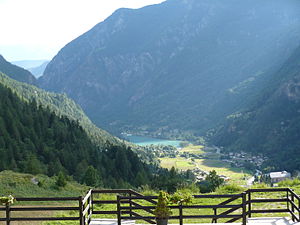 Il lago di Maën visto da Pâquier