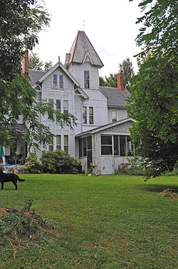 Deerlick Farmhouse