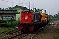 Long hood CC 201 83 09 di Stasiun Karanggandul, tampak ada gerbong derek untuk evakuasi anjlokan di Stasiun Karanggandul