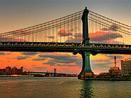 U-Bahn-Strecke auf der unteren Ebene der Manhattan Bridge, New York