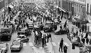 Sverige går over til højrekørsel den 3. september 1967.