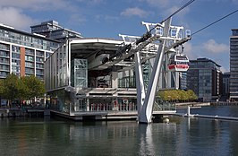 Het station van de Emirates Royal Docks-kabelbaan in Londen