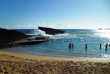 Playa La Poza del Obispo in Arecibo