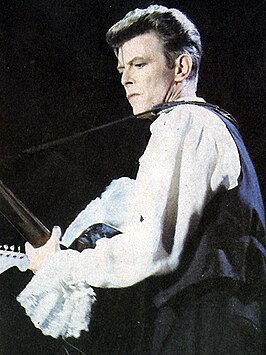 David Bowie tijdens de Sound+Vision Tour op 27 september 1990 in Santiago