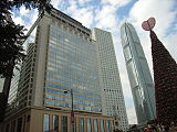 The Mandarin Oriental Hotel, Jardine House and IFC2 seen from Statue Square in December 2006