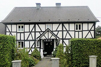 Denkmalgeschütztes Fachwerkhaus Eschenweg 7