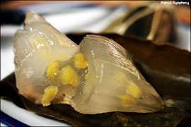 Dessert zongzi made with translucent glutinous rice paste